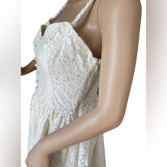 Aritzia Talula Sundress with removable straps - Picture 3 of 5